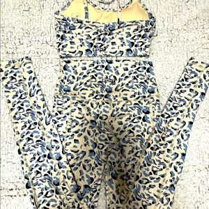 Beautiful Echt Two piece outfit